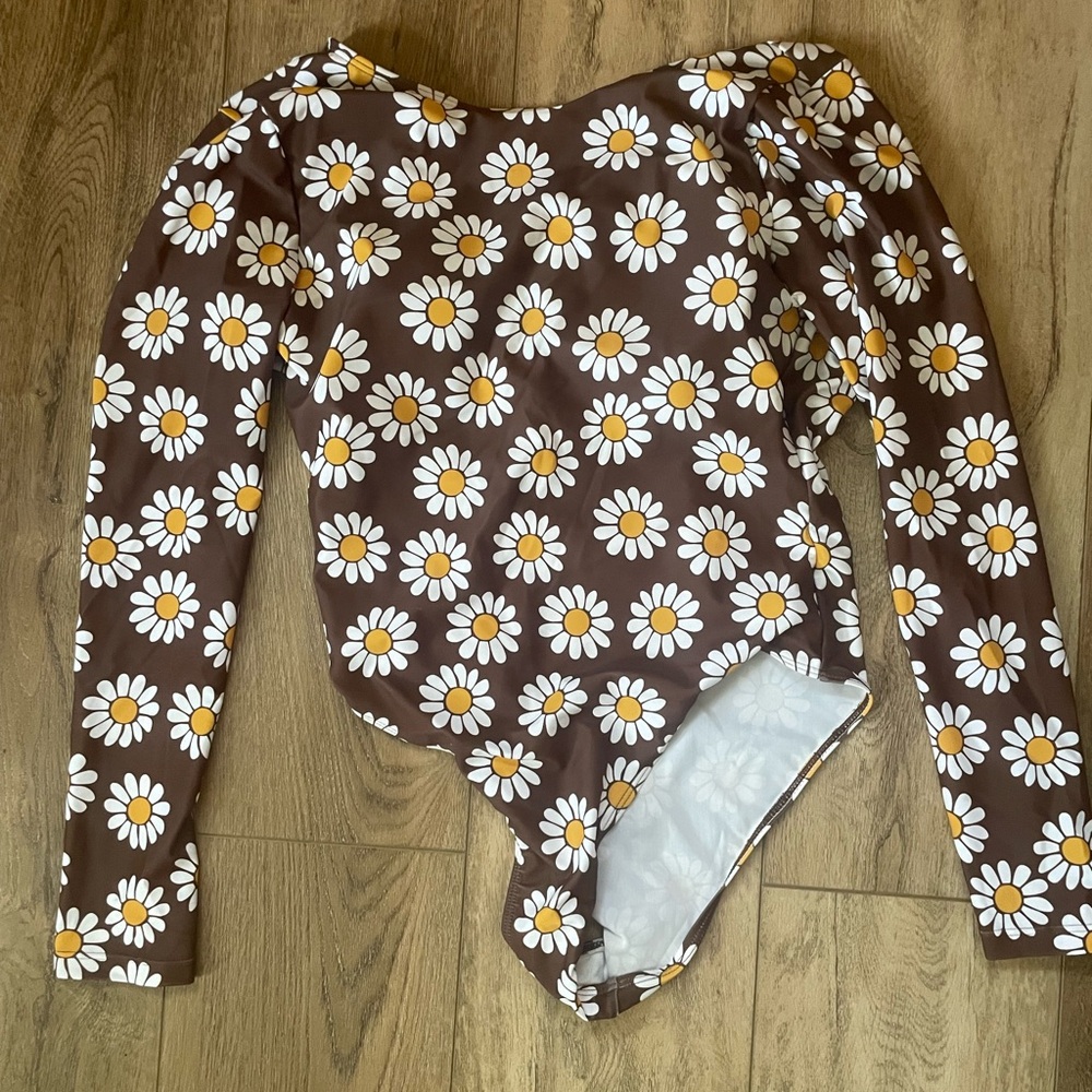 Brown Daisy Print Long Sleeve Bodysuit
